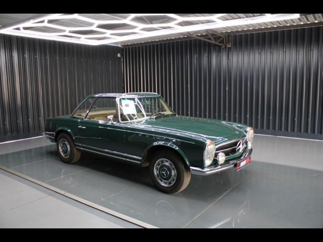 BUY MERCEDES-BENZ PAGODA 1968 280 SL ONLY 1447 MILES, Struben Street Motors