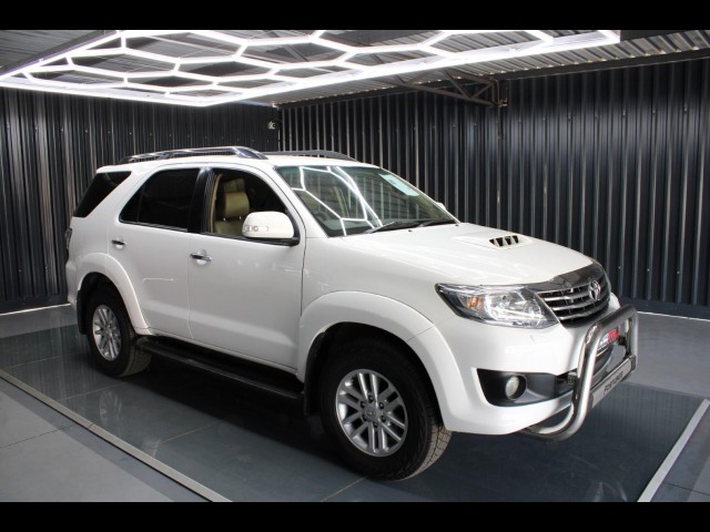 BUY TOYOTA FORTUNER 2013 3.0D-4D RB ONLY 210408KM , Struben Street Motors