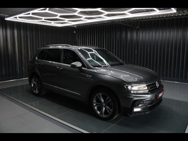 BUY VOLKSWAGEN TIGUAN 2019 1.4 TSI COMFORTLINE R-LINE DSG LEATHER+SUNROOF 116127KM, Struben Street Motors