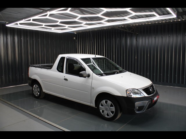 BUY NISSAN NP200 2021 1.6 AIRCON SAFETY PACK P/U S/C ONLY 97933KM, Struben Street Motors