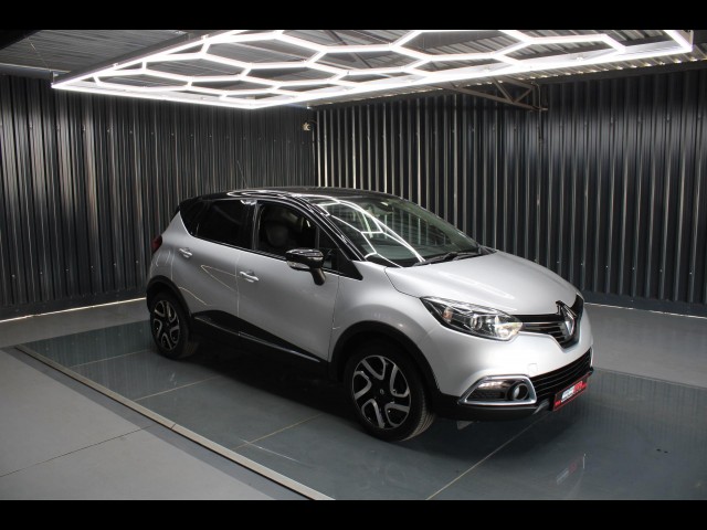 BUY RENAULT CAPTUR 2017 1.2T DYNAMIQUE EDC 5DR ONLY 120608KM FSH, Struben Street Motors