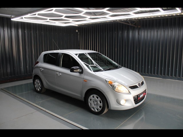 BUY HYUNDAI I20 2013 1.4 ONLY 121193KM FSH, Struben Street Motors