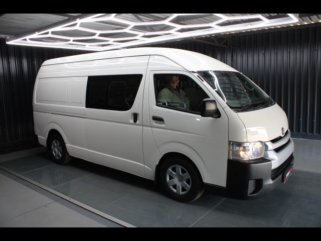 BUY TOYOTA QUANTUM 2015 CREWCAB 2.7 F/C P/V AIRCON ONLY 221000KM, Struben Street Motors