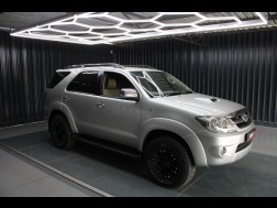 2006 Toyota Fortuner