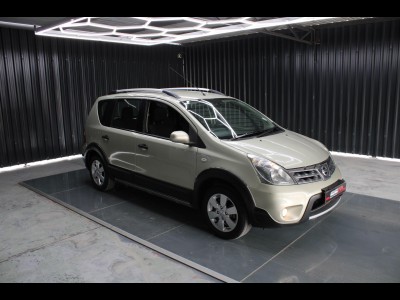 2012 Nissan Livina