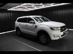 2017 Ford Everest