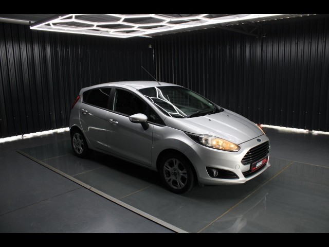 BUY FORD FIESTA 2016 1.0 ECOBOOST TREND POWERSHIFT 5DR, Struben Street Motors
