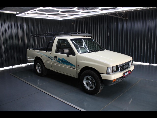 BUY ISUZU KB 1997, Struben Street Motors