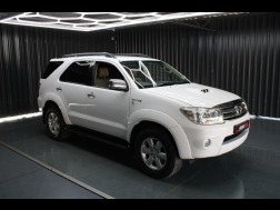 2010 Toyota Fortuner