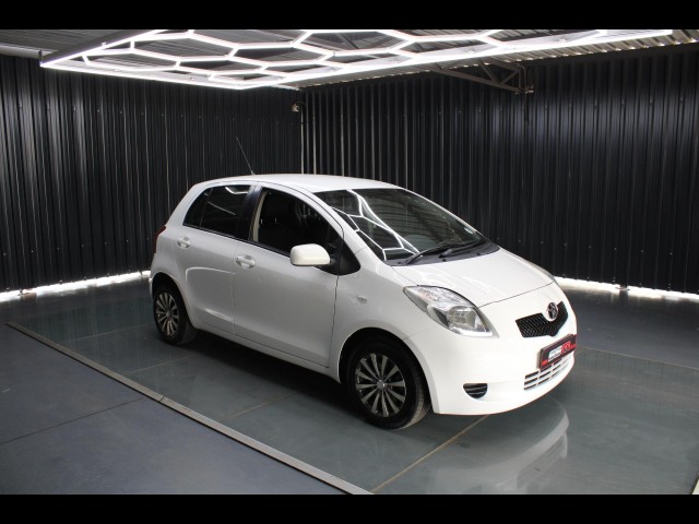 BUY TOYOTA YARIS 2008 T3+ A/T 5DR, Struben Street Motors